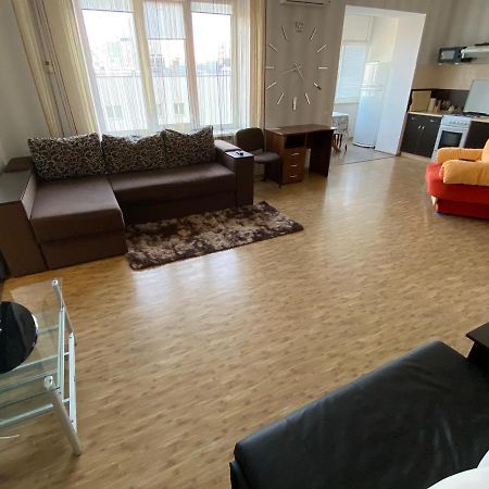 Podillia Modern Apartment Vinnitsa Eksteriør bilde